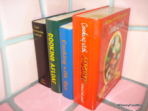 Minnie's Cookbooks