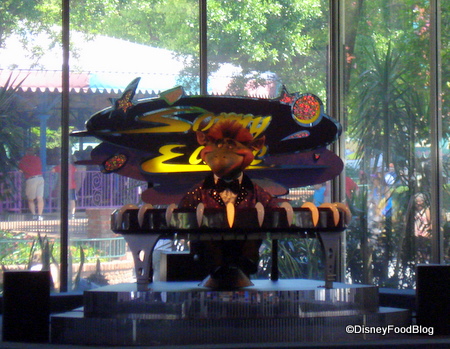Sonny Eclipse Entertains at Cosmic Ray's