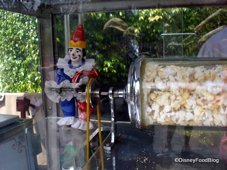 Popcorn Clown, More popcorn stand photos from Disneyland. E…
