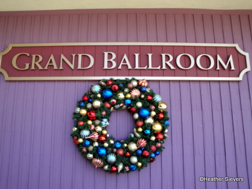 disneyland hotel pictures. Disneyland Hotel grand