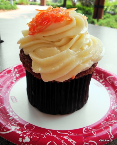 carrot-cake-cupcake-444x550.jpg
