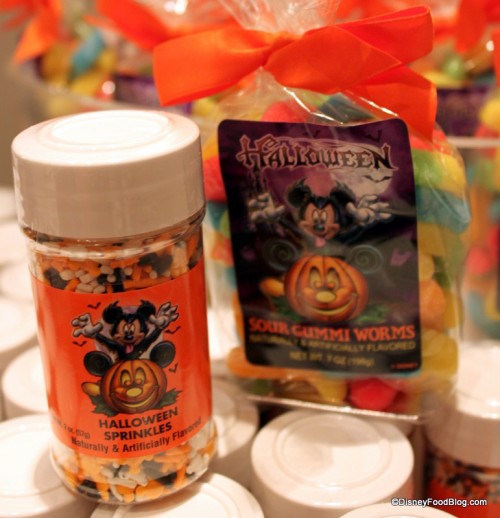 sour-gummy-worms-and-halloween-sprinkles-500x518.jpg