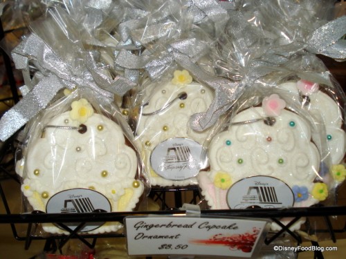 Contemporarys-Gingerbread-Cupcake-Ornament-500x375.jpg