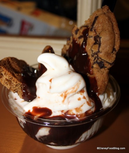 chocolate-chunk-cookie-hot-fudge-caramel-sundae-at-storybook-treats4-441x525.jpg