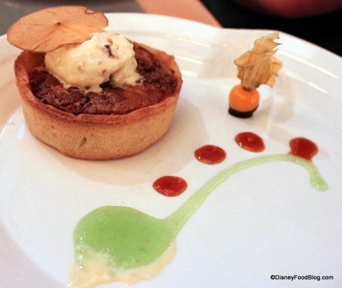 Golden-Apple-Pecan-and-Blondie-Tart-with-toffee-ice-cream-and-apple-cider-syrup-500x421.jpg