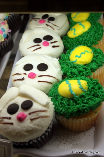 Bunny-and-Egg-cupcakes-350x525.jpg