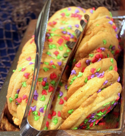 Sugar-Cookies-484x525.jpg