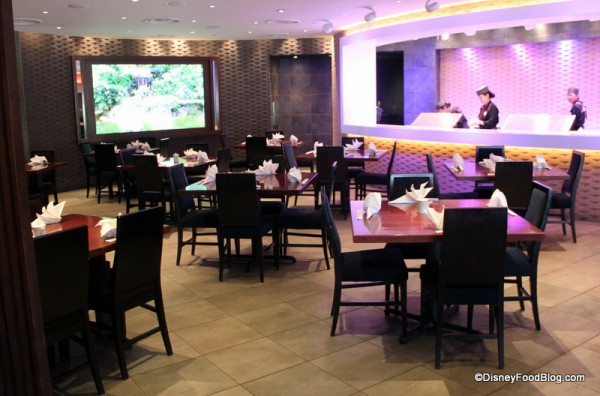 tokyo-Dining-seating-2-and-open-sushi-ki