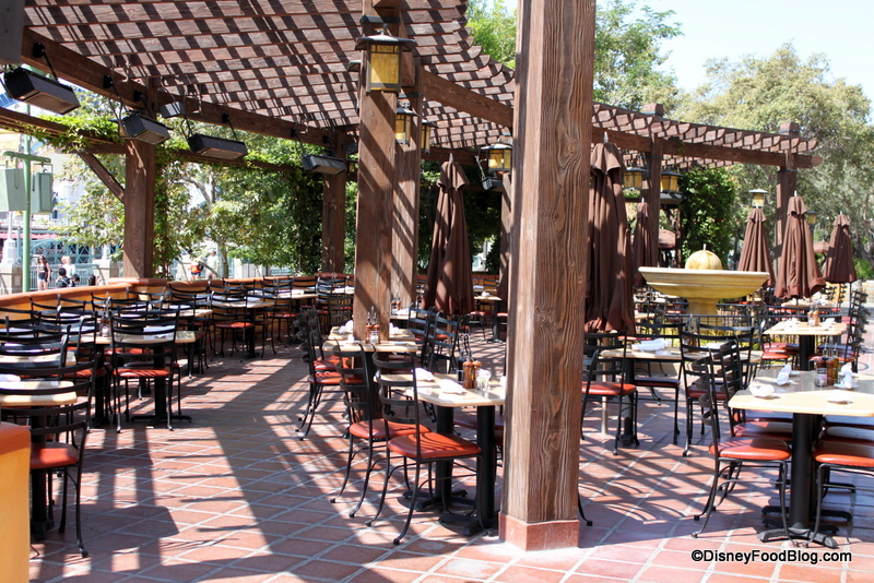 Outdoor-seating-1-wine-country-trattoria.jpg