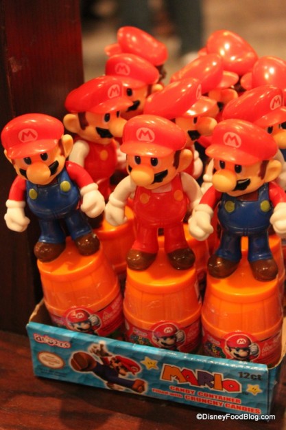 Mario-Crunchy-Candy-Dispensers-2-Japan-M