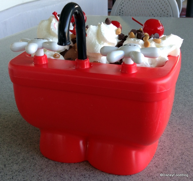 Disney World Orlando Serves Adorable Sundaes In Mickey Mouse's Pants -  Narcity