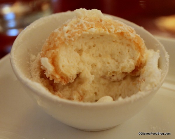hollywood brown derby chrunchy sugar cookie puff with lemon grass cream (2)