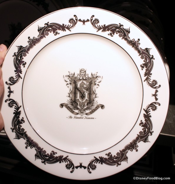 Master Gracey crest plate