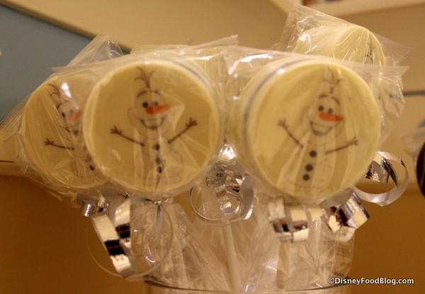 Olaf Chocolate-covered Cookie Sandwich Pops
