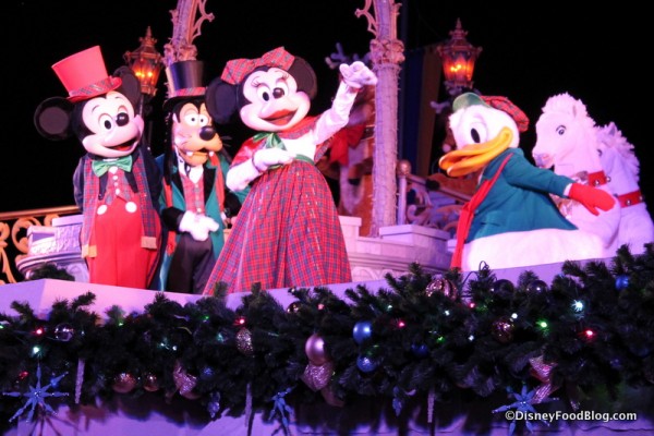 Minnie and friends in holiday gear
