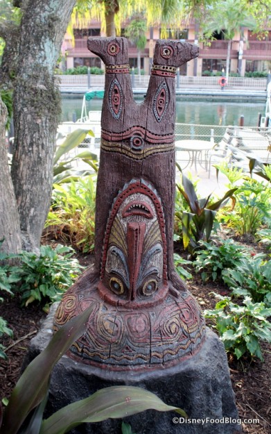 Tiki statue