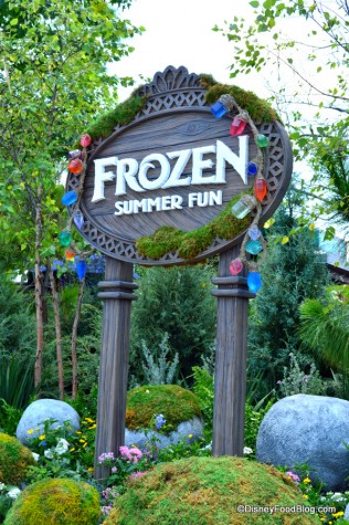 Frozen Summer Fun Sign 