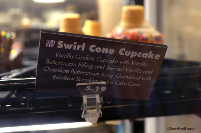 Swirl Cone Cupcake Sign