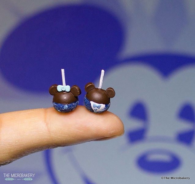 Minnie and Mickey Diamond Celebration Candy Apple Miniatures ©The Microbakery