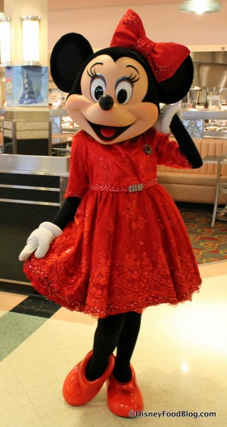 Minnie Mouse Celebrates the Holidays at Hollywood and Vine