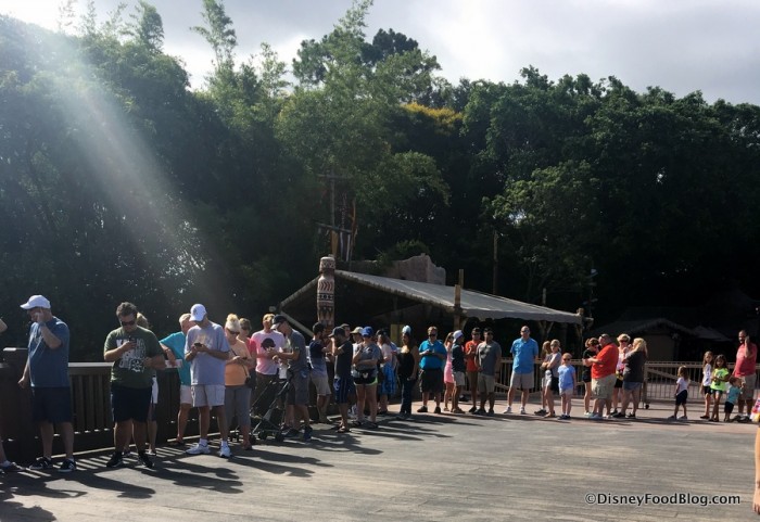 Lines for Frozen Ever After extending to the Cool Post