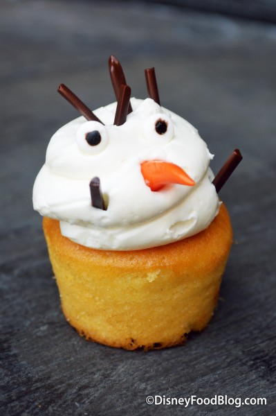 Olaf Vanilla Mini Cupcake