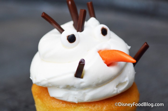 Olaf Vanilla Mini Cupcake Icing