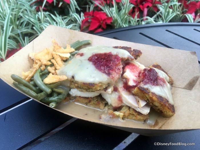 2016-epcot-holidays-around-the-world-american-holiday-table-slow-roasted-turkey-1