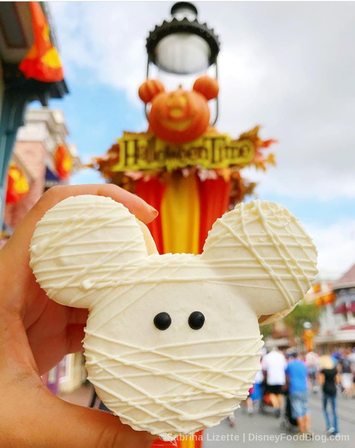 2017 Disney Halloween Disneyland Mickey Pumpkin Head Light Up Drink Topper