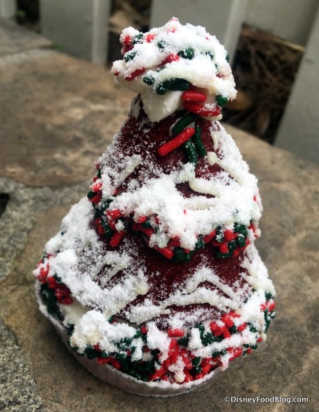 Red Velvet Christmas Tree Whoopie Pie
