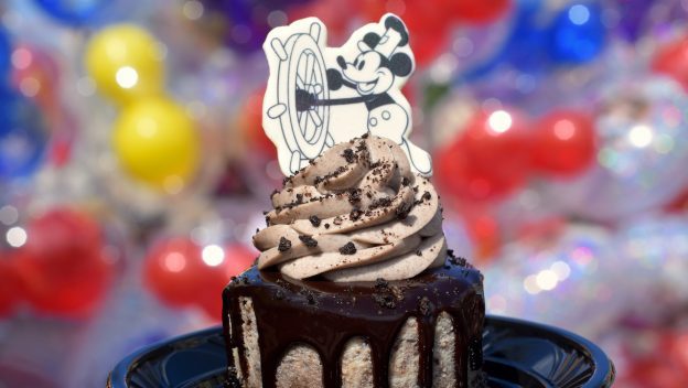 Feliz 89 cumpleaños Mickey!!! Mickeys-birthday-steamboat-willie-cheesecake