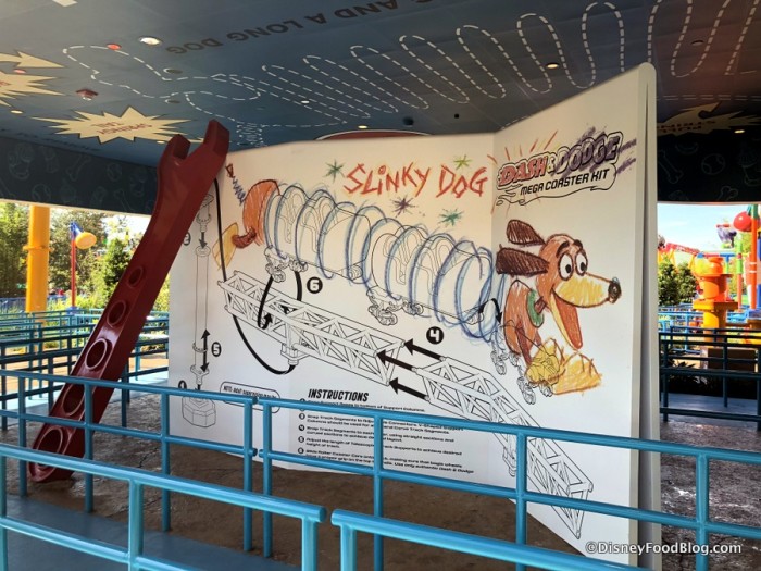 Slinky Dog Dash queue