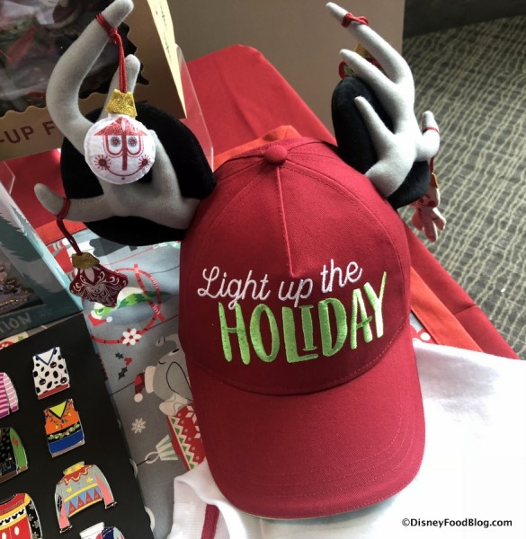 Light Up the Holiday Light-Up Hat