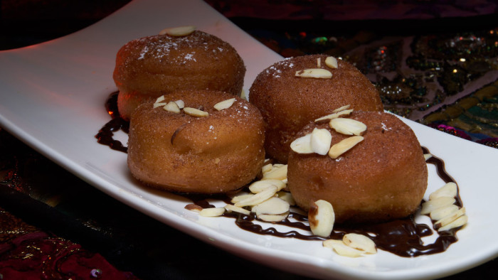 Restaurant Marrakesh's New Warm Beignets & Sweet Cream ©Disney
