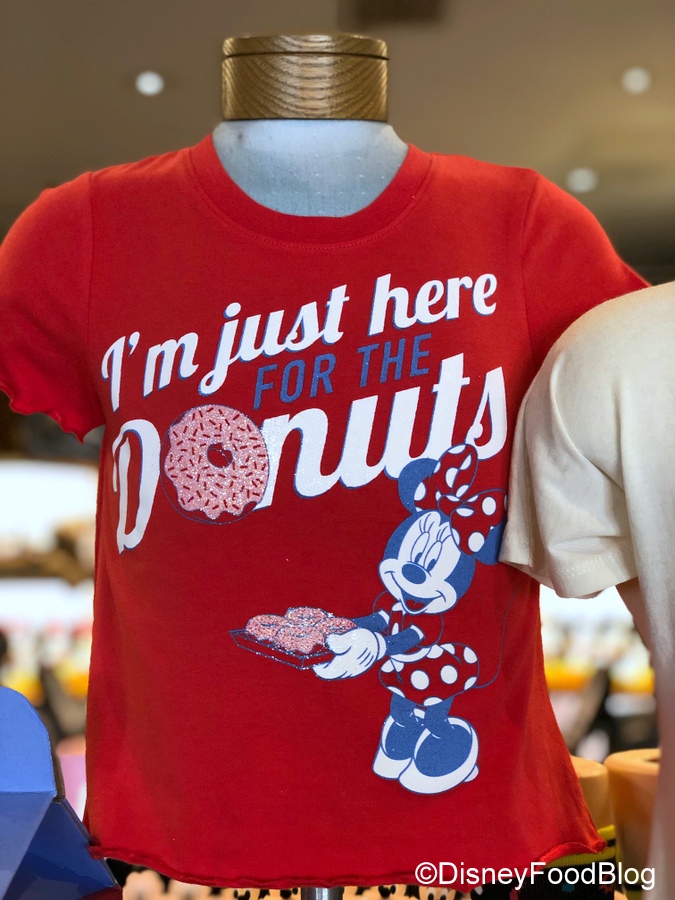 I'm Just Here for the Snacks Disney T-Shirt – The Junkyard