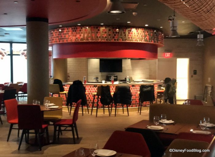 jaleo-by-chef-jose-andres-upstairs-atmos