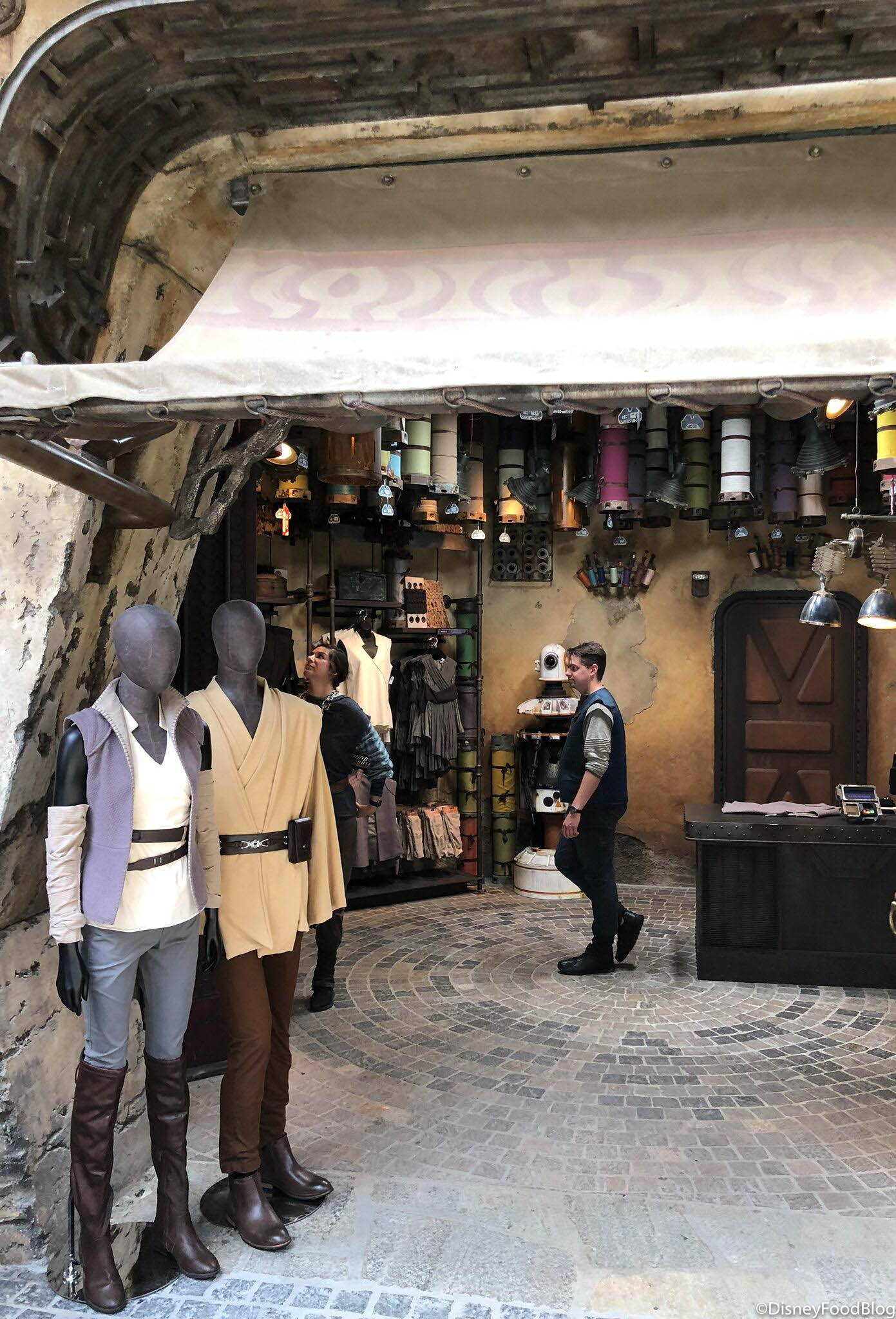 Dress The Part At Black Spire Outfitters In Star Wars: Galaxy’s Edge