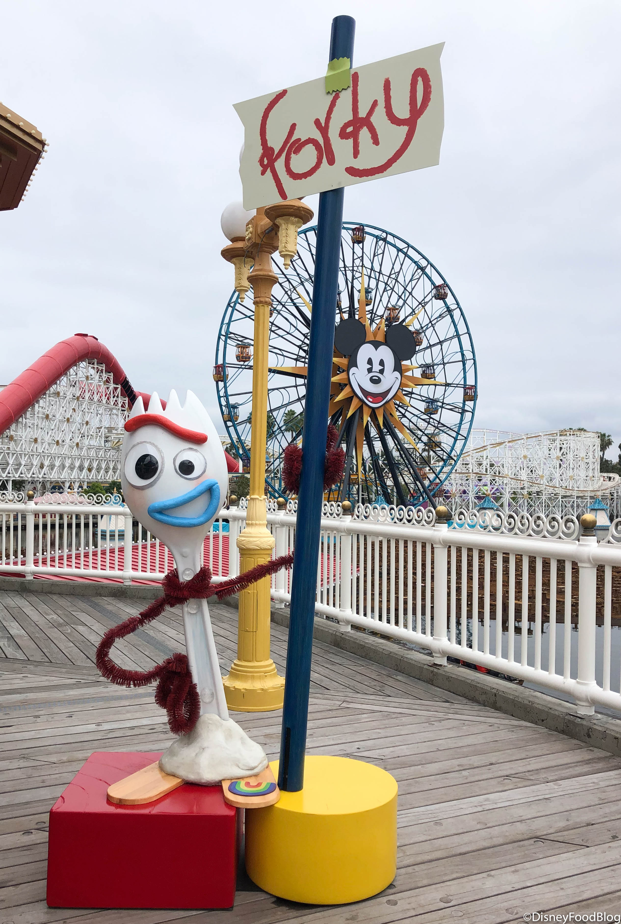 Perfect Forky Photo Opps Now In Disney 
