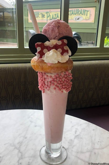 Feast Your Eyes On Disney World S Newest Leaning Tower Of Doughnuts