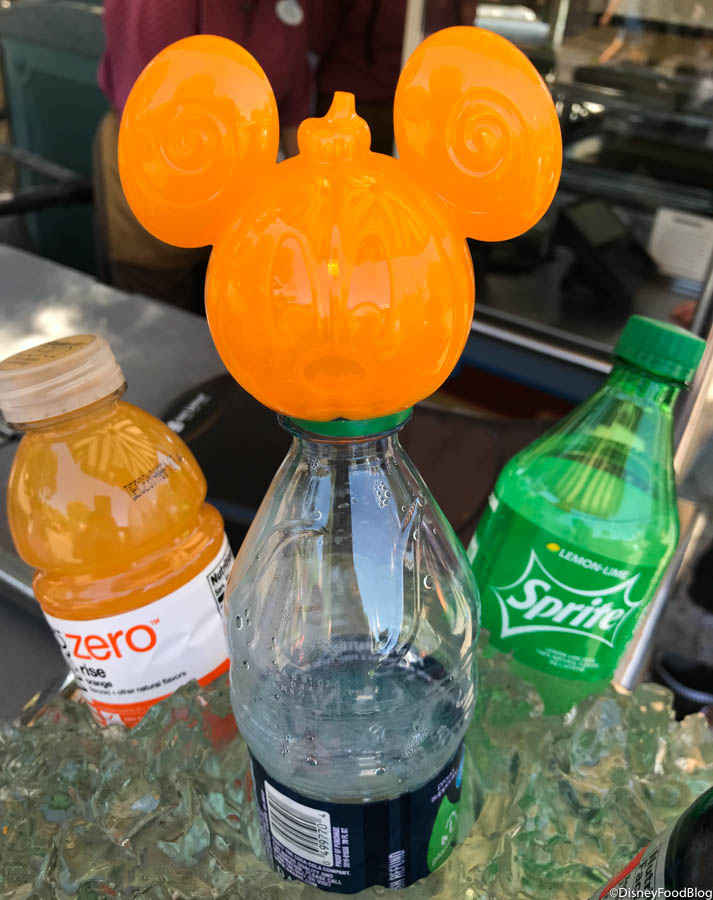 2017 Disney Halloween Disneyland Mickey Pumpkin Head Light Up Drink Topper