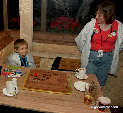 Rose and Crown Dining Room, Epcot World Showcase: Advance Reserved Cake