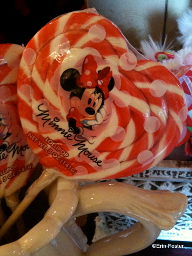 Minnie Heart-Shaped Lollipop
