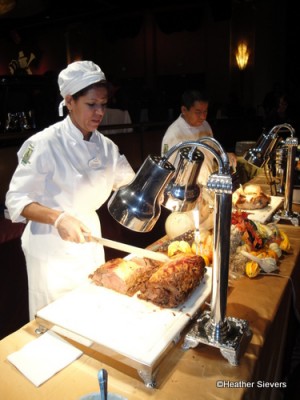 Dining in Disneyland: Disneyland Hotel Thanksgiving Feast | the disney ...