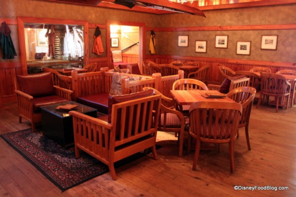 yacht club cafe disney
