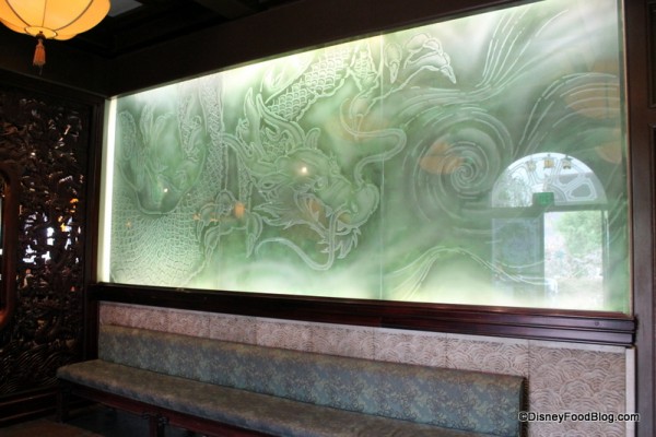Glass etching in entrance