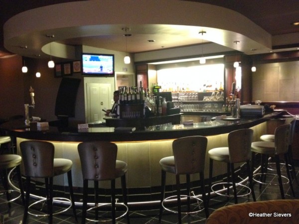 Full Bar with Seating AND a TV