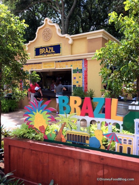 2014 Brazil Marketplace Booth 