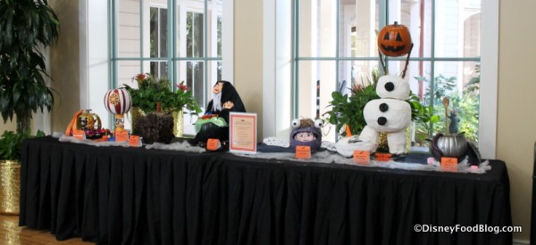 Port Orleans -- Riverside pumpkin contest display