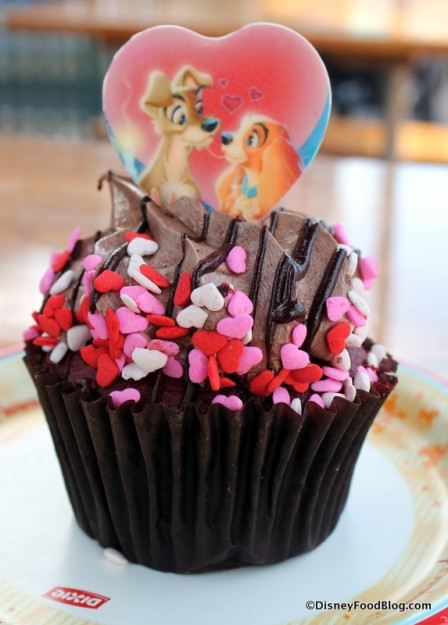 Lady and the Tramp Cupcake