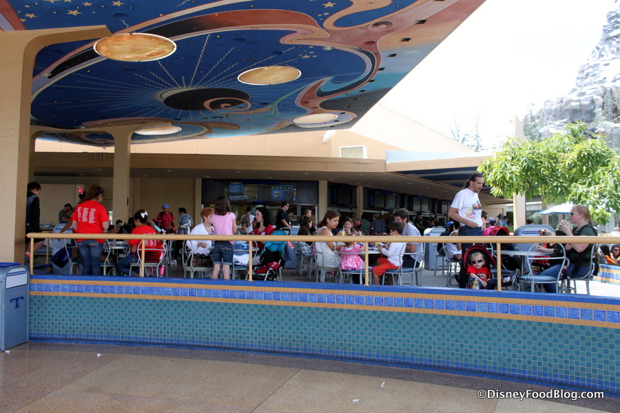 Review: Disneyland's Tomorrowland Terrace | the disney food blog